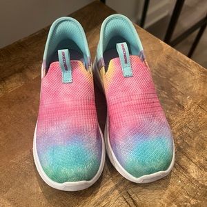 Like new rainbow pink sketchers size 9 kids
